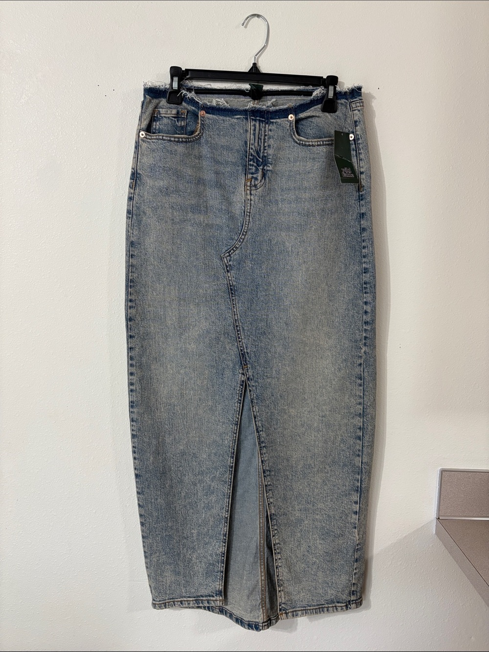 NWT Wild Fable Acid Wash Denim Maxi Skirt Front Slit Raw Frayed Hemline Size 4